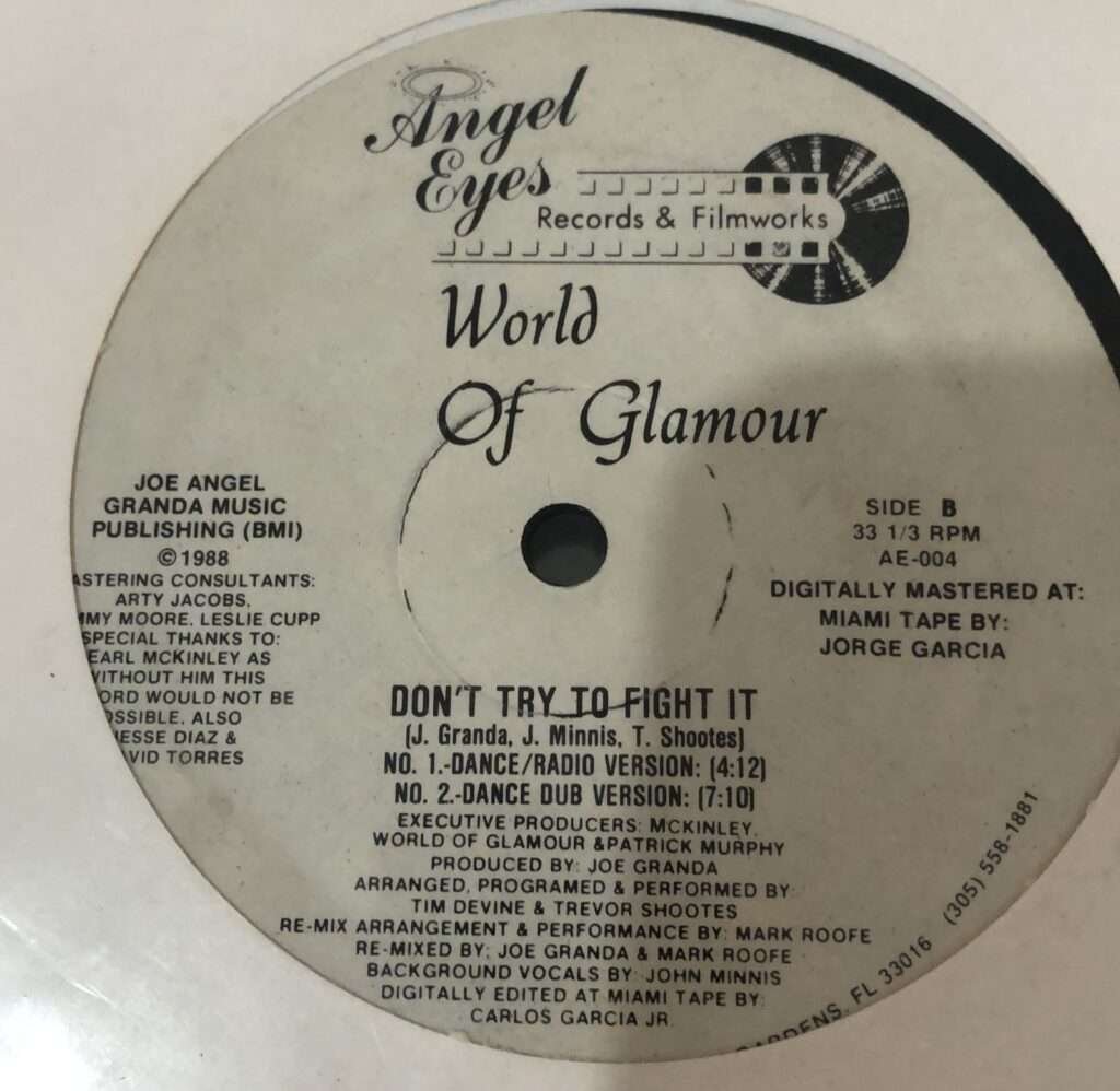 World Of Glamour – Don't Try To Fight It - Imagem 3