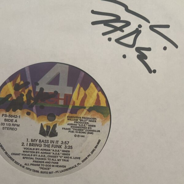 MC ADE – My Bass In It