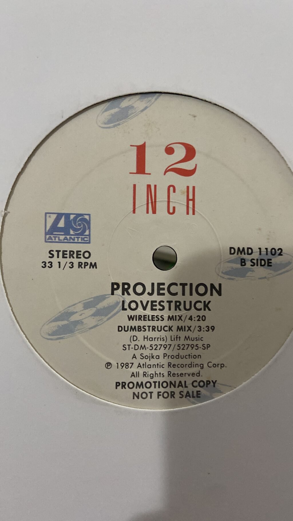Projection – Lovestruck - Imagem 3